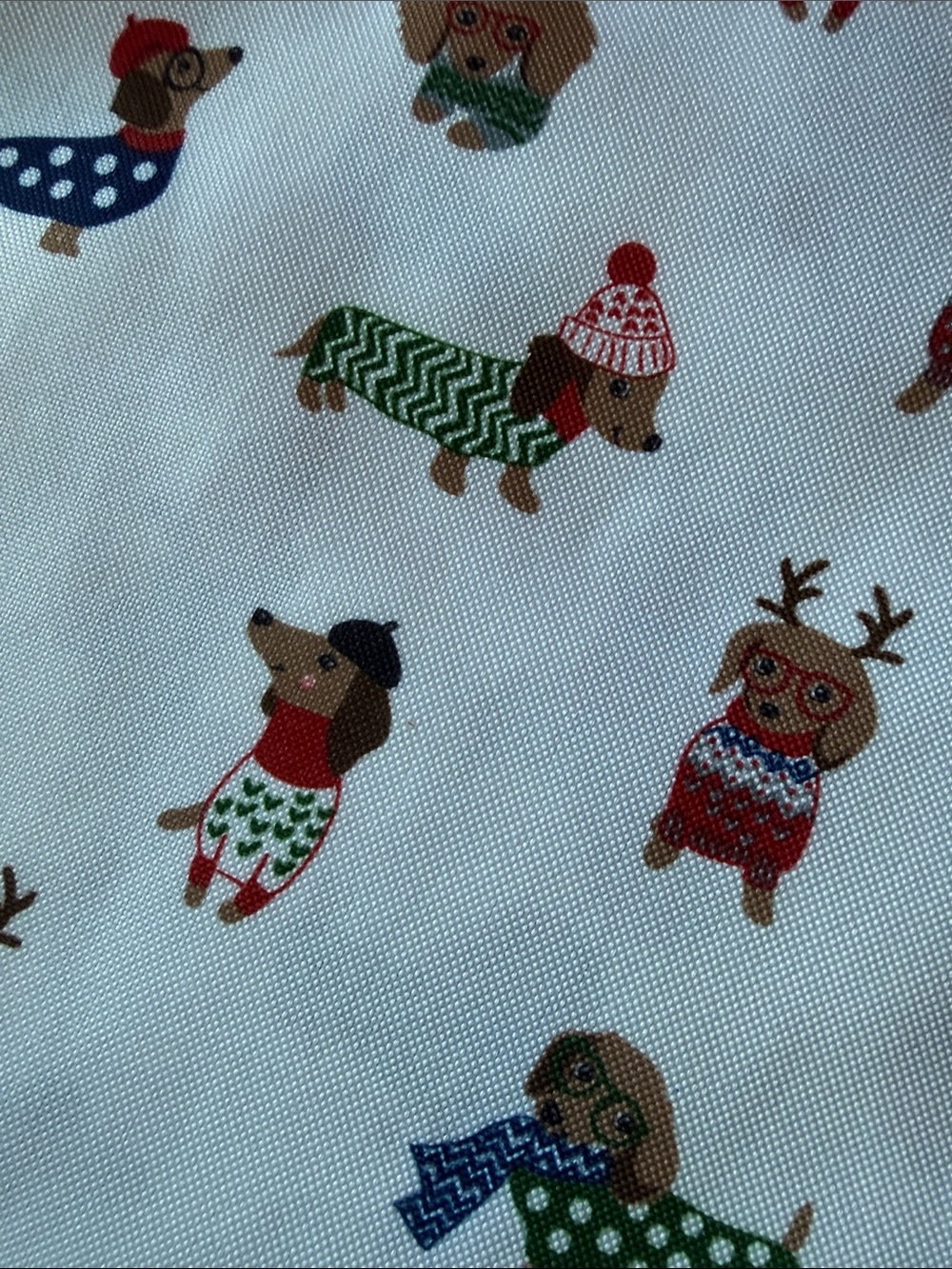 Cynthia Rowley Christmas Dachshund Tablecloth 51x70 - Picture 2 of 4